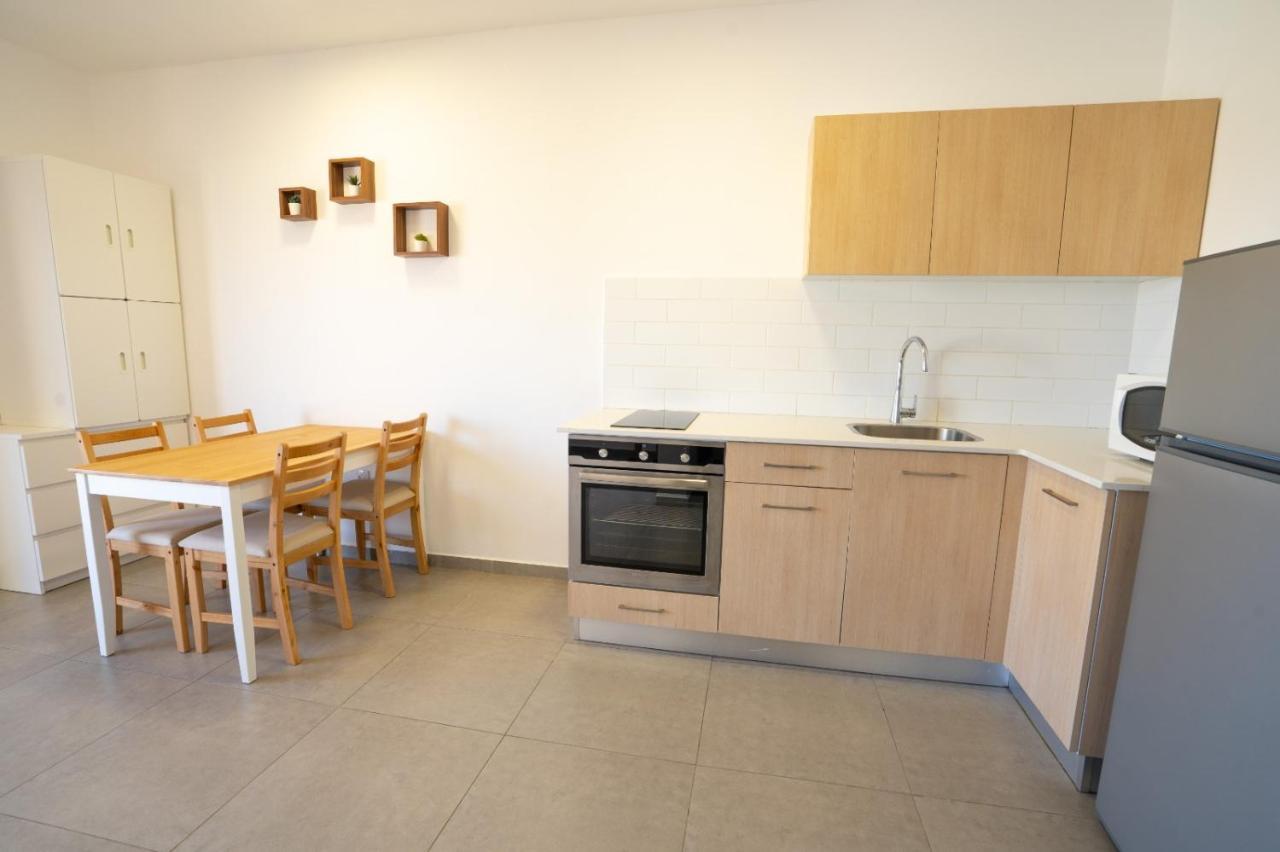 Yam Suf By Sun And View Apartment