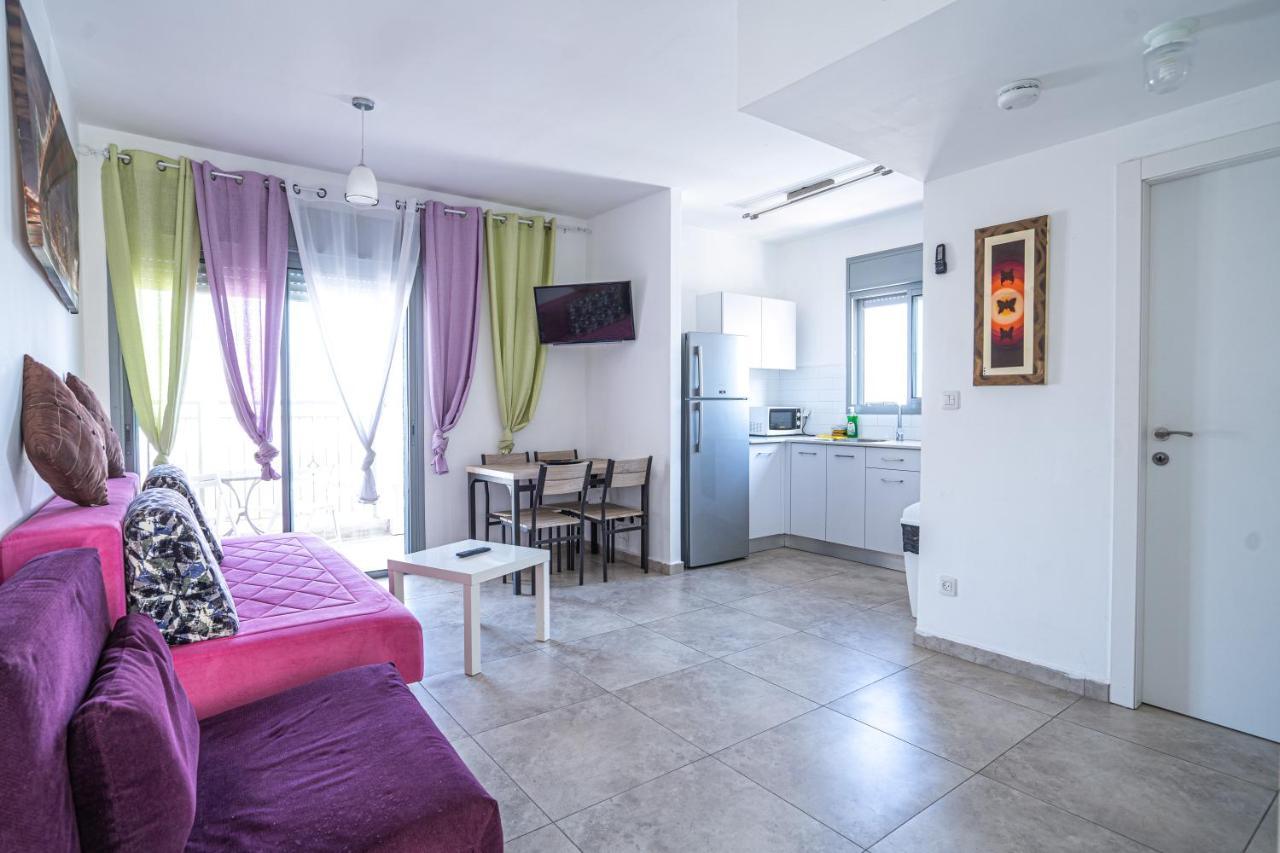 Yam Suf By Sun And View Apartment